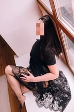 Брюнетка, 42 лет